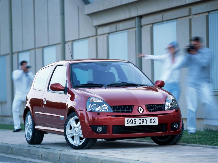  Renault Clio Sport 2002 года  (фото 63 из 76)